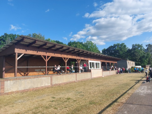 Sportanlage Am Park - Schönewalde