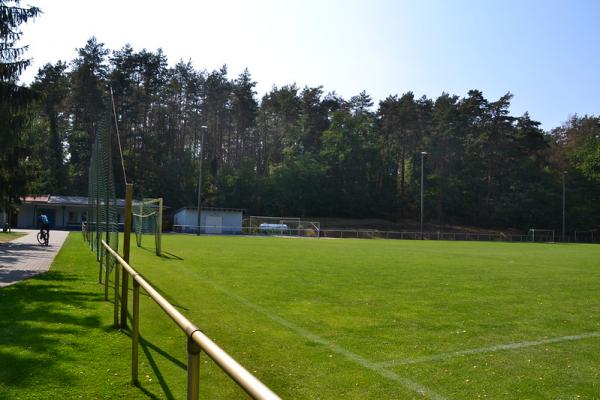 Heinrich-Rau-Stadion Nebenplatz - Bad Belzig