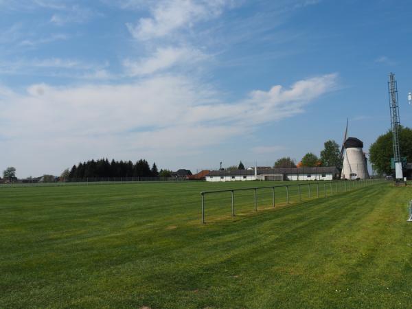 Sportplatz an der Windmühle 2 - Lippetal-Hultrop