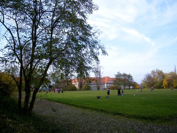 Seit ca. 2005 Rugbyplatz des USV Halle