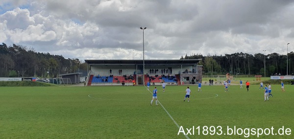 Waldstadion 2.0 im Esterfelder Sportpark - Meppen-Esterfeld