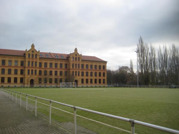 Sportplatz Grundschule am Umfassungsweg - Magdeburg-Neue Neustadt