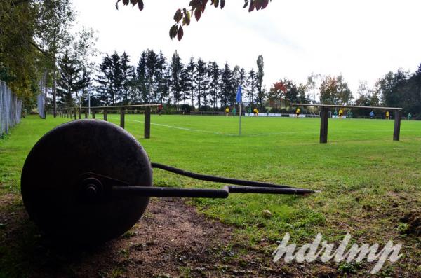 Sportplatz an der Hauptstraße  - Hartmannsgrün-Pfaffengrün