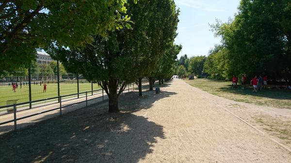 Lilli-Henoch-Sportplatz - Berlin-Kreuzberg