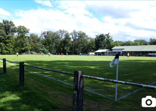 Waldstadion Nebenplatz - Stutensee-Staffort