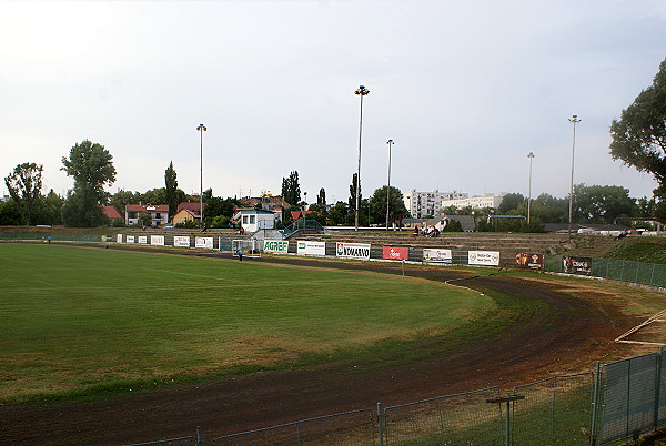Mestský štadión Komárno (alt) - Komárno