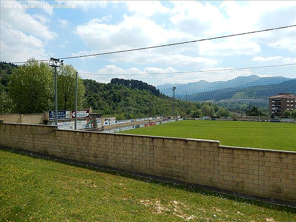 Campo Municipal de Urritxe - Amorebieta-Echano, PV