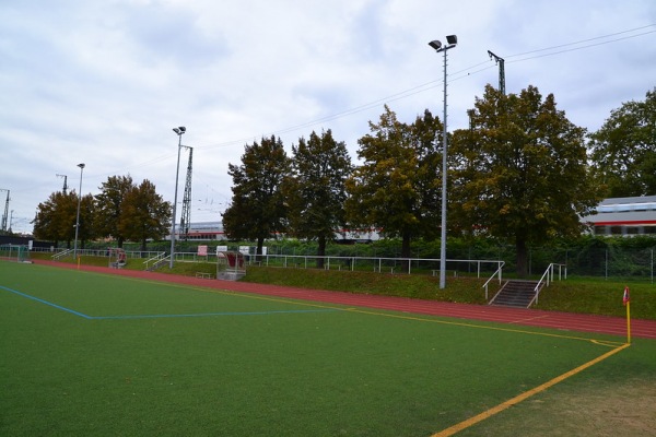 Jahnsportplatz - Magdeburg-Altstadt