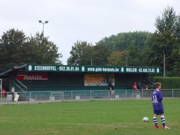 Diepensteynstadion - Steenhuffel