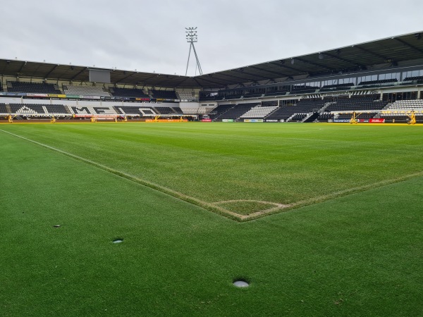 Asito Stadion - Almelo-Ossenkoppelerhoek
