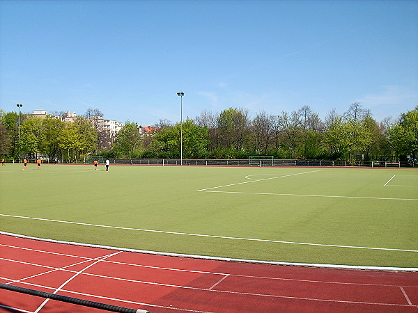 Sportplatz Maybachufer - Berlin-Neukölln