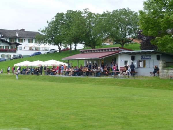 Sportplatz an der Grundschule - Büchlberg