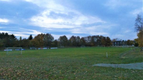 Sportplatz Im Großen Moore - Braunschweig-Bienrode