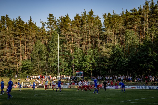 Mönchswaldstadion - Mitteleschenbach