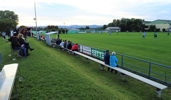 Sportplatz Oslip - Oslip