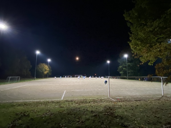 Märchenwaldarena Nebenplatz - Neißeaue-Zodel