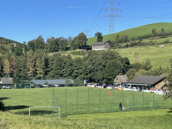 Sportplatz Niederhenneborn - Schmallenberg-Niederhenneborn