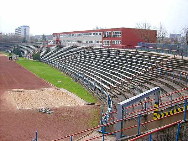 Stadion im Bildungszentrum  - Halle/Saale-Neustadt