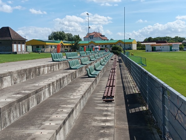 Friedrich-Ludwig-Jahn-Stadion - Güstrow