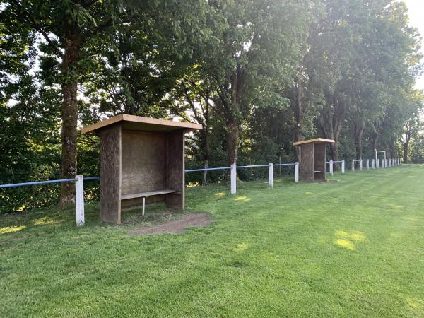 Sportplatz Am breiten Stein - Gedern-Mittel-Seemen