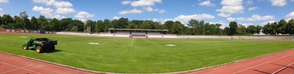 Stadion im Sportpark Luftschiffhafen - Potsdam
