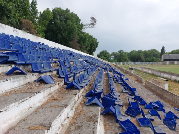 Qibray Stadioni - Qibray