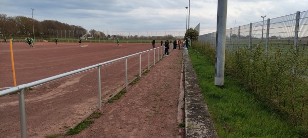 Waldstadion Nebenplatz - Wesel-Flüren