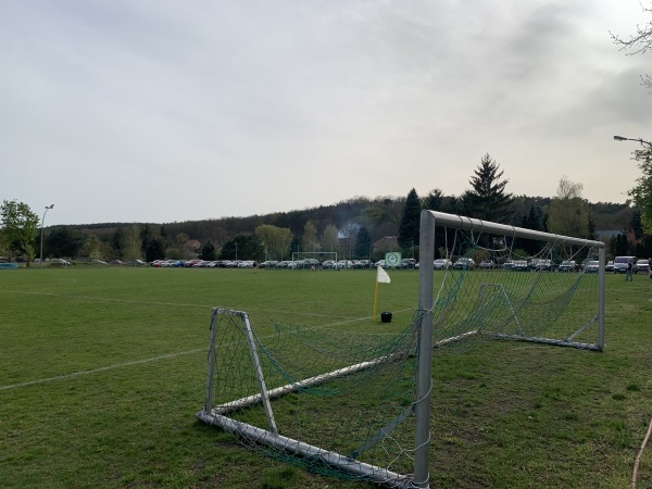 Gehard-Schmeißel-Gedenk-Sportpark - Bad Belzig-Ragösen