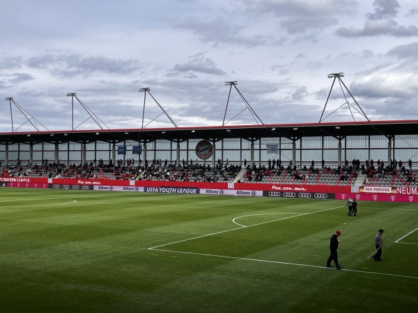 Stadion im FC Bayern Campus - München-Neuherberg