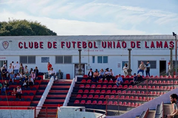 Estádio Comendador Henrique Amorim - Santa Maria de Lamas