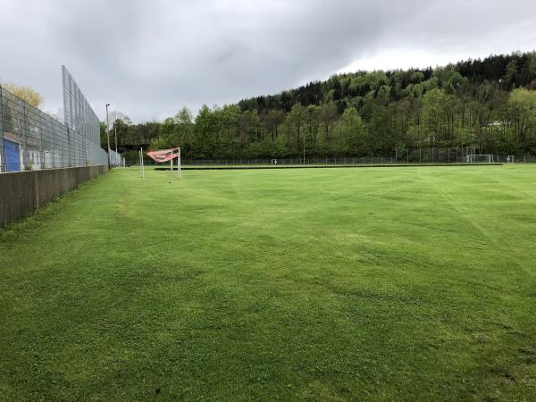 Rot-Weiß-Sportanlage an der Isar - Bad Tölz