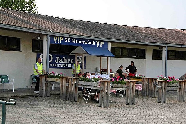 Sportplatz Mannswörth - Mannswörth