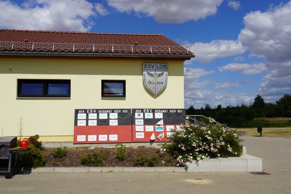 Hans-Weniger-Sportstätte - Güsten