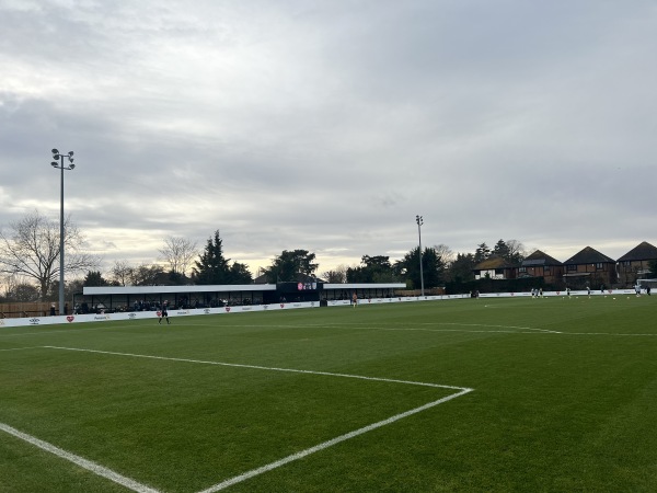 Wheatsheaf Park - Staines, Surrey
