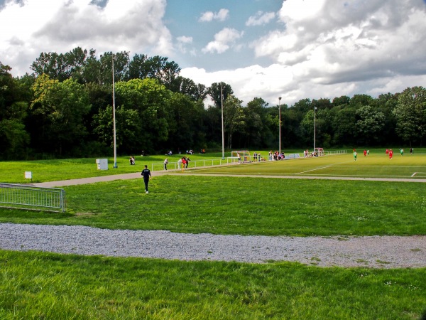 Volksparkstadion Nebenplatz 1 - Duisburg-Rheinhausen