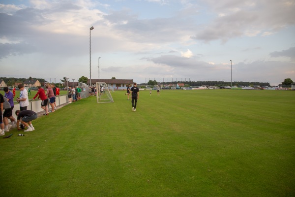 Hauff-Sportpark Platz 2 - Burgoberbach-Neuses