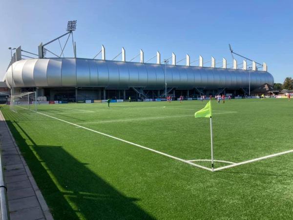 Sportpark Ossenkoppelerhoek veld 01-Oranje N. - Almelo-Ossenkoppelerhoek