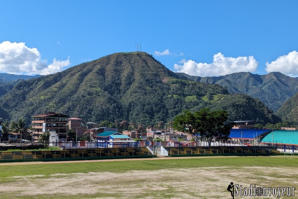 Estadio Municipal de La Merced - La Merced