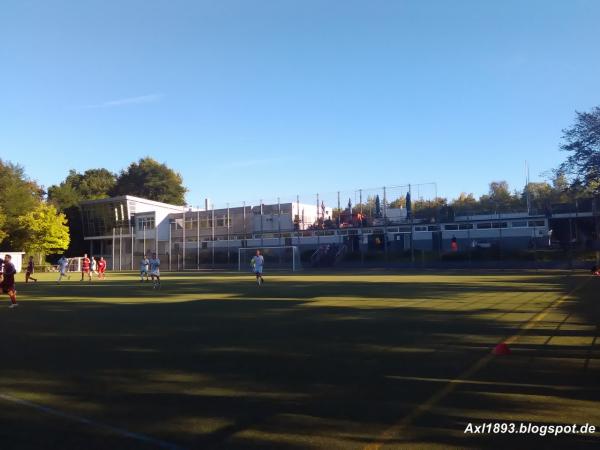 Sportanlage Fürfelder Straße Platz 2 - Stuttgart-Rot