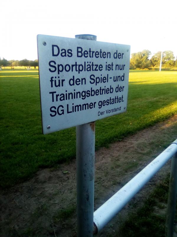 Sportanlage am Volksbad B-Platz  - Hannover-Limmer