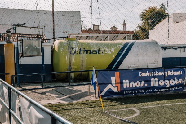 Estadio Municipal Antonio Almendro - Castilleja de la Cuesta, AN