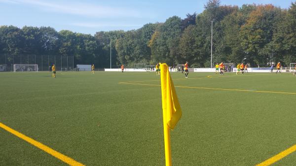 Sportplatz Roggendorfstraße - Köln-Flittard