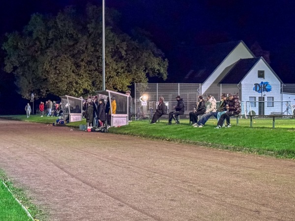 Blau-Weiß-Platz im Sportpark Hildesheim - Hildesheim