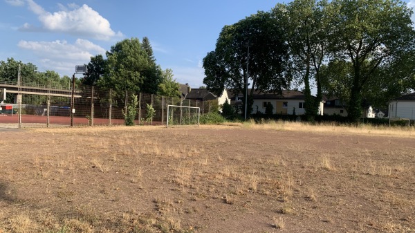 Bezirkssportanlage Düsseldorfer Straße Platz 3 - Duisburg-Wanheimerort