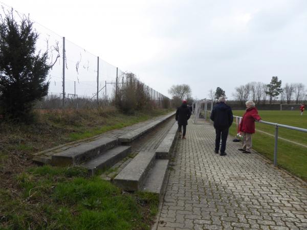 Neuer Sportplatz Hettstadt - Hettstadt