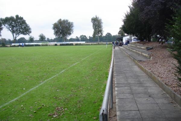 Sportplatz Segelhorst - Riede