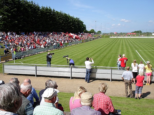 Ernst-Wagener-Stadion - Steinburg-Eichede