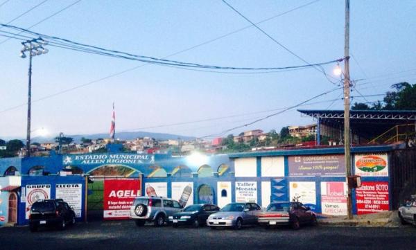 Estadio Allen Riggioni Suárez - Grecia
