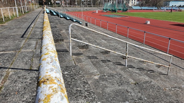 Friedrich-Ludwig-Jahn-Stadion im Jahn-Sportpark - Neubrandenburg