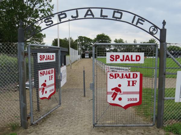 Spjald Stadion - Spjald 